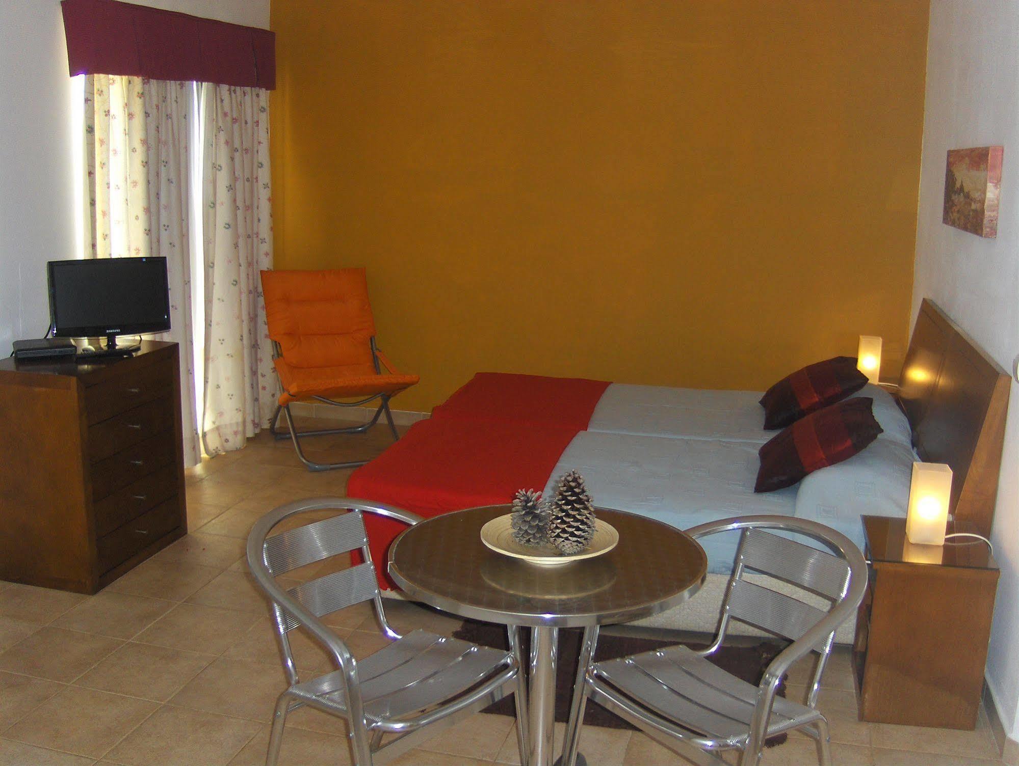 Porto Mos Residence Лагос Екстериор снимка